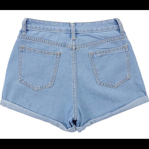 Woman’s / Junior’s High Waisted Jean Shorts - L - Picture 3 of 4